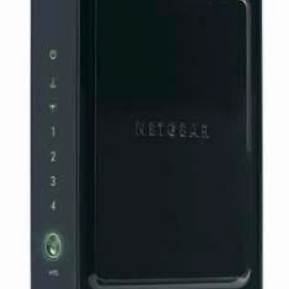 NETGEAR N300 Wireless N Router
WNR2000
blue internet cable & AC-DC Adapter cord - Picture 16 of 16